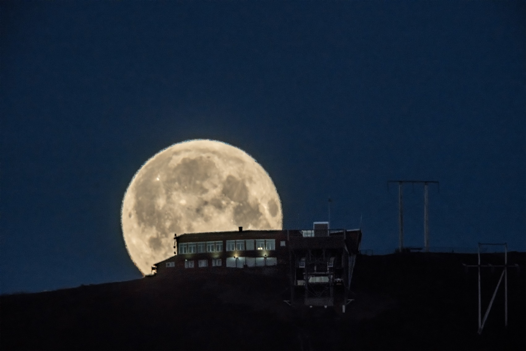 Ole C. Salomonsen – www.arcticlightphoto.no © 18th August 2016 in Tromsø Norway taken with the Sony A7R II